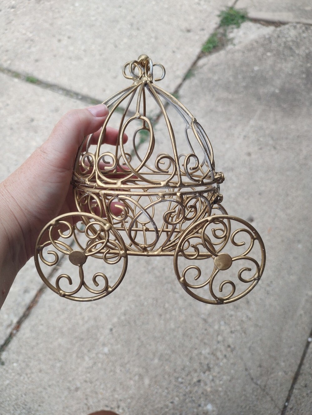 Gold Wire Carriage - Picture 3 of 3